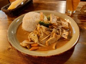 Tofu and vegetables in peanut sauce at Hanoi Pho in Mannheim