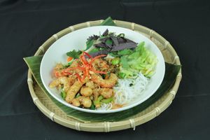 Imitation of Shrimps based on Soybeans with Rice Noodle Salad and fresh herbs at Hanoi Pho in Mannheim