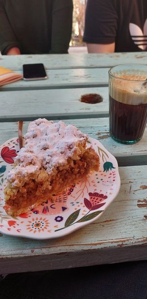 vegan apple pie and iced coffee at Little Big House in Thessaloniki