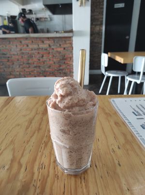 Snickers smoothie at Choclo y Maíz Cocina Vegana in Guadalajara