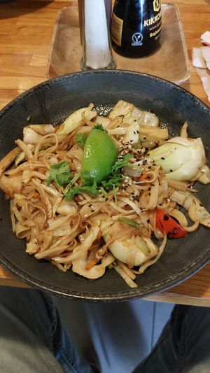Rice noodles, pak choi, teriyaki sauce. at Wok On in Copenhagen