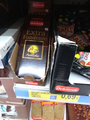 Dark chocolate with pistacchios at Eurospin in Caserta