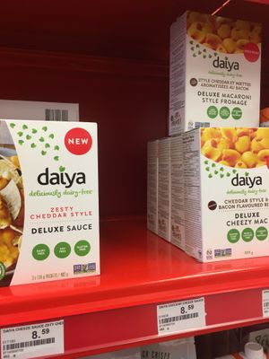 Sauce au fromage Daiya et macaroni at Bulk Barn in Dieppe