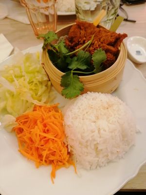 Très bon, copieux et rapide ☺️ at Mây Bay in Vincennes