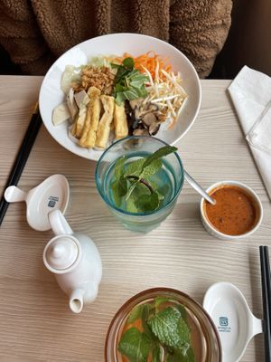 Daily suggestion with shiitakes, tofu and rice noodles   at Mây Bay in Vincennes