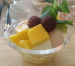 Salade de fruits at Mây Bay in Vincennes