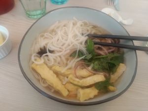 Soupe pho at Mây Bay in Vincennes