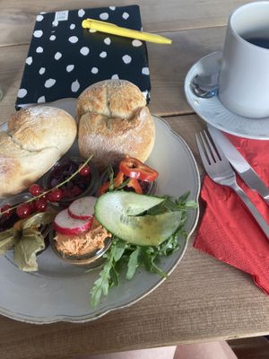 Frühstück vegan angepasst😄  at Café Kater in Leipzig