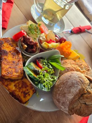Veganes Frühstück at Café Kater in Leipzig
