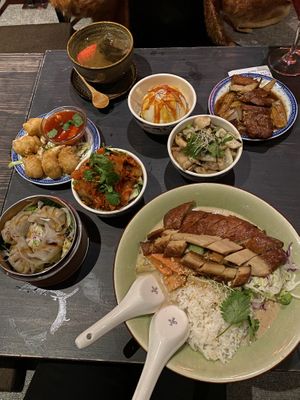 All the stuff, vegan duck is 💣  at Element Five in Berlin