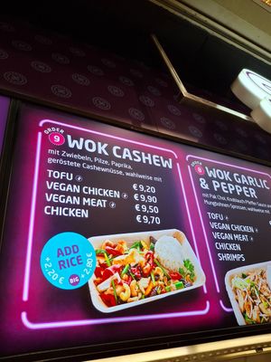  at Som Kitchen in Vienna