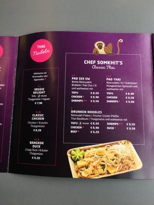 noodles at Som Kitchen in Vienna