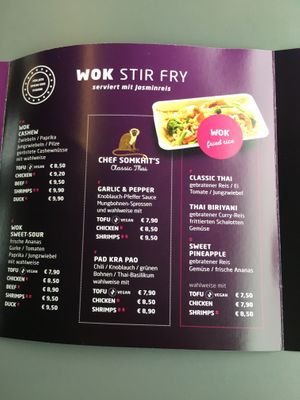 stir fries at Som Kitchen in Vienna