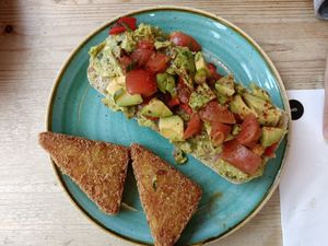 Edemame guacamole breakfast option with hash browns at Lounges - Rococo Lounge in Aylesbury
