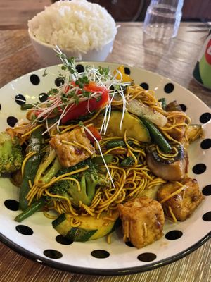 Vegan chow meinn  at LANA in Ennis