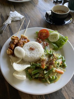 Can’t remember name but had lemongrass in description   at Eco Cafe 2 in Banjar