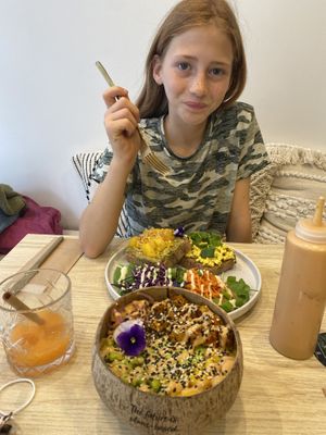 Heel lekker eten en vriendelijke mensen  at The Kind Coconut in Mechelen