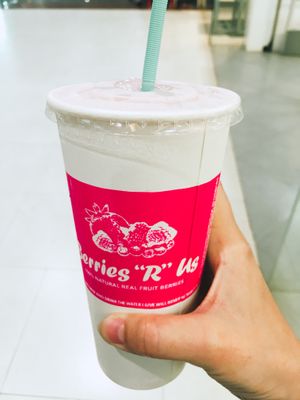 smoothie at House of Berries in Puerto Princesa