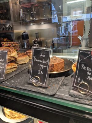 Classic Banana Bread at Coffeemamas in Berlin