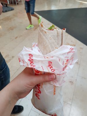 A vegan cigkoftem wrap at Cigköftem in Rotterdam