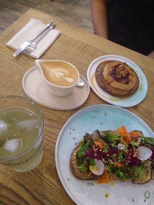 Savory toast and pancake at Manna Porto in Porto