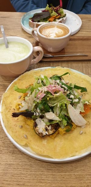 Savoury pancake (Socca) at Manna Porto in Porto