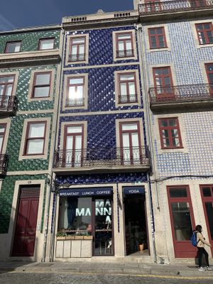 Outside   at Manna Porto in Porto