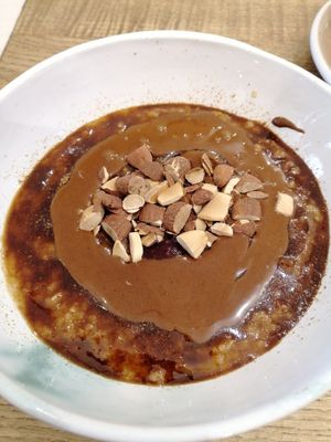 Brown rice porridge at Manna Porto in Porto