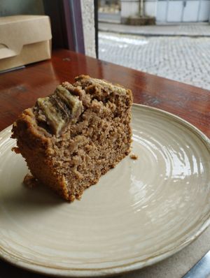 Banana bread at Manna Porto in Porto