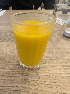 Turmeric and ginger shot at Manna Porto in Porto