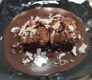 Tarta de Zanahoria, nueces y chocolate at VeGaia - La Abuela Vegana in Alpedrete