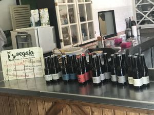 Tomate una cervecita con nuestras tapas veganas at VeGaia - La Abuela Vegana in Alpedrete