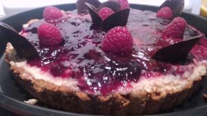 Tarta de queso vegano con frambuesa at VeGaia - La Abuela Vegana in Alpedrete