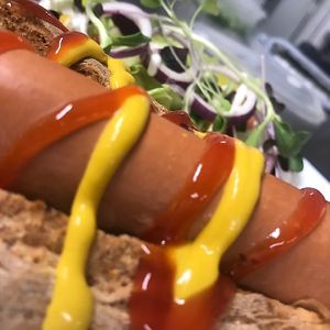 Hot Dog (gf) at Tom's Diner in Banbury