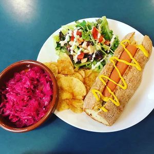 New York Dog w raw sauerkraut at Tom's Diner in Banbury