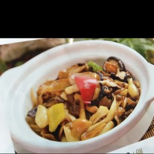 stewed assorted mushrooms at Shan Ding Dong Ren - Caveman Vegetarian Teahouse in Dongguan