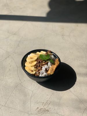 overnight oats at Bamba Capsule Hotel & Restaurant in 