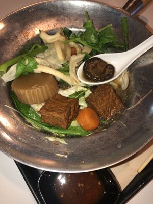 מרק עם טופו at Street Vegan House in Koh Phangan