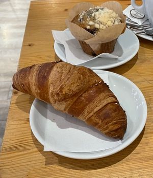 Vegan blueberry muffin and a vegan croissant!  at Avamposto in Bari