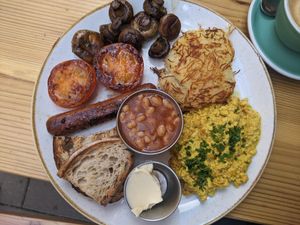 Full(y) Vegan Breakfast (179 SEK) - 4/5 at Greasy Spoon - Tjärhovsgatan in Stockholm