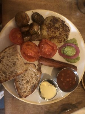Full vegan breakfast (changed from tofu to avocado!)  at Greasy Spoon - Tjärhovsgatan in Stockholm