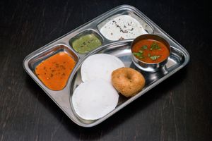 Idly Vada - Steamed rice and lentil cakes, served with
tiffin sambar and varieties of chutney at Krishna Vilas in Utrecht