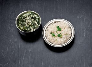 Palak Panneer - Indian cottage cheese cubes cooked with spinach gravy and seasoned with Indian spices at Krishna Vilas in Utrecht