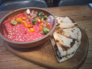 Pink hummus & pita at Casa in New Territories