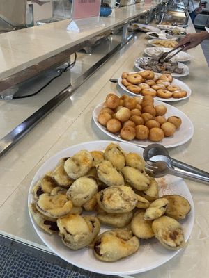 餐食種類  at Deng Pin Vegetarian in Huizhou