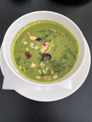 Broccoli soup at Bo No Bo Vegan in Olsztyn