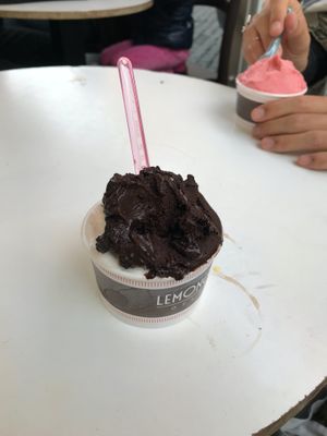 dark chocolate and banana at Lemongrass in Rome