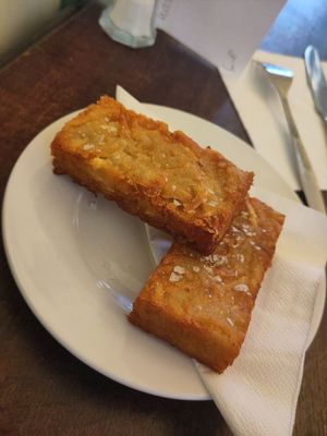 Extortionate hash brown, not much taste except salt and grease at Mrs Bridges Tea Rooms in Leicester