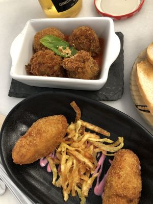  Vegetarian “veggie” balls & mushroom croquettes   at Arte de Tapas in Antequera