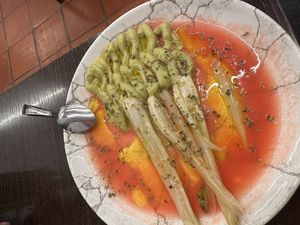 Hinojo con aguacate   at Arte de Tapas in Antequera